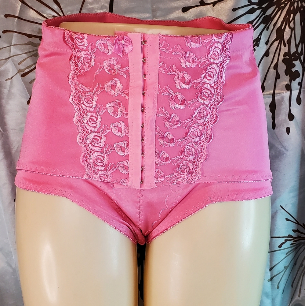 Pink Lace High-Waisted Panties